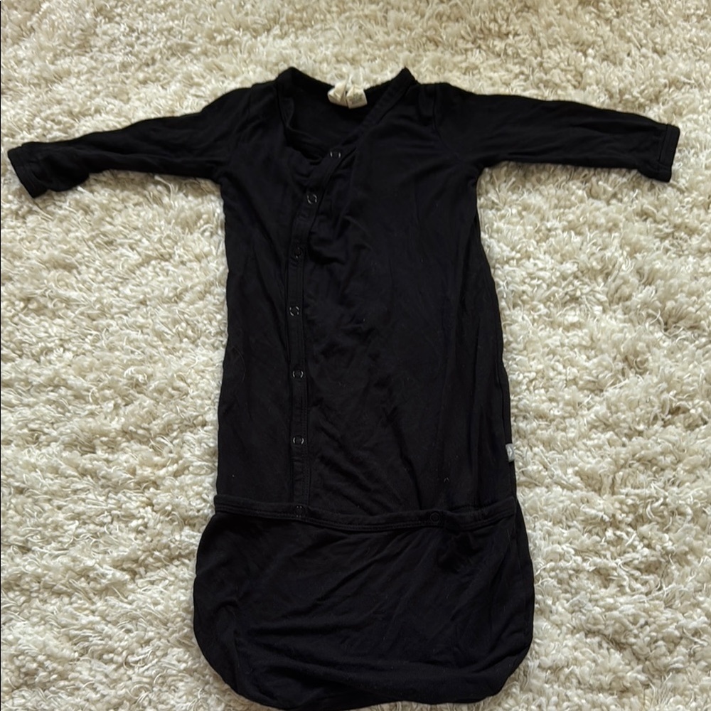 +KYTE BABY+ Black gown